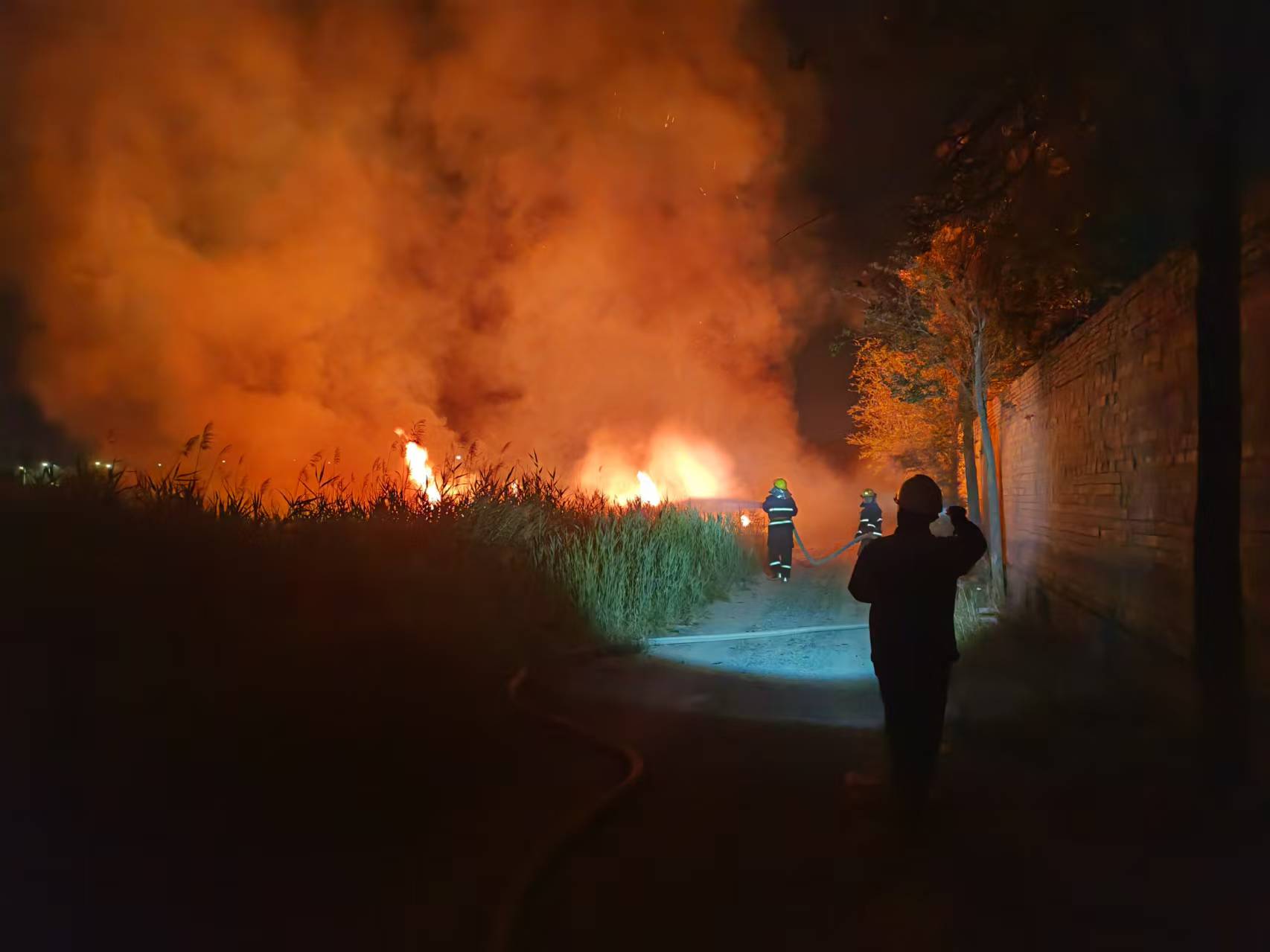深夜火警！ 实华消防队20分钟除险
